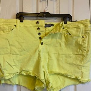 Torrid size 3 shorts